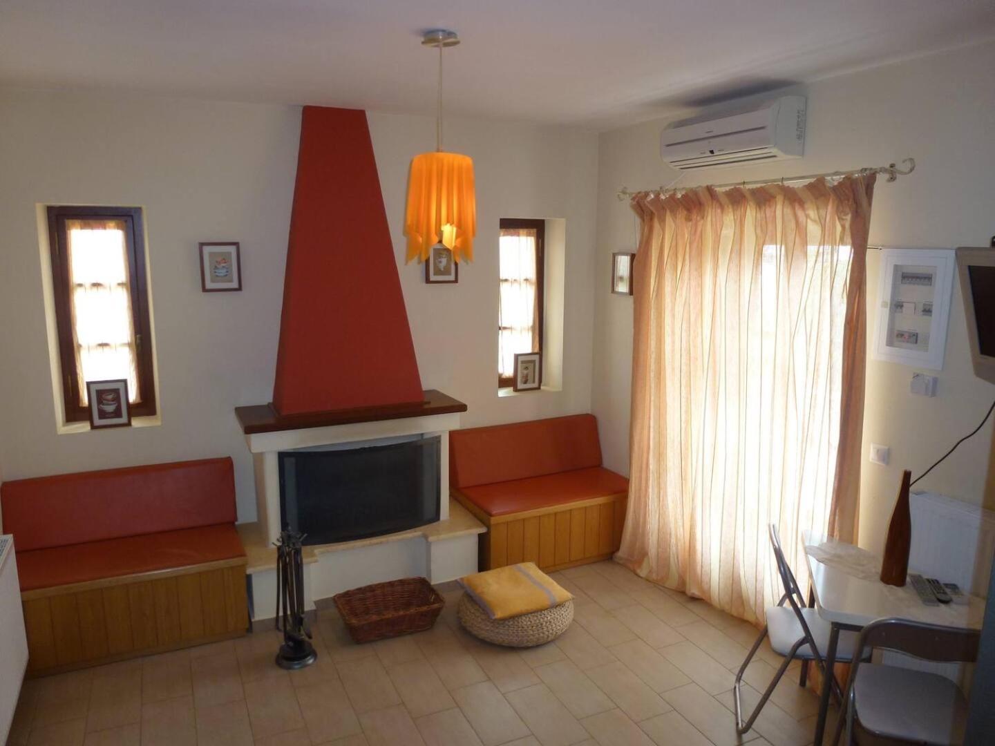 Karantonis House Apartment Leonidio Ngoại thất bức ảnh